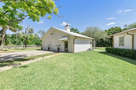 32801 Us Highway 441 Okeechobee FL 34972