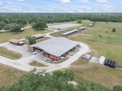 32801 Us Highway 441 Okeechobee FL 34972