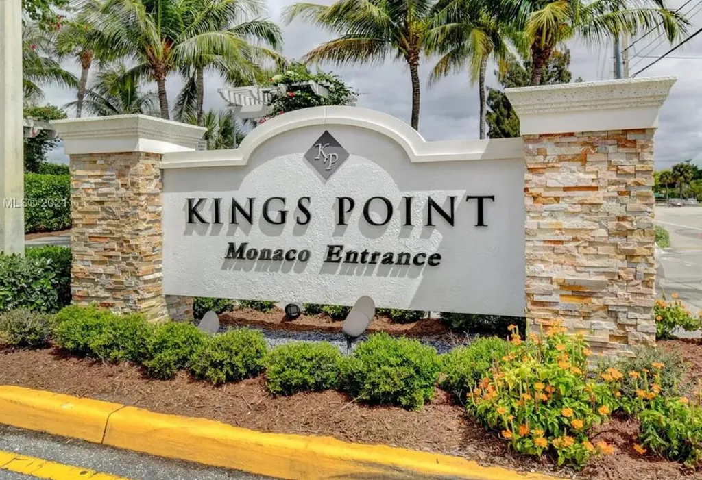 193 Saxony Delray Beach FL 33446