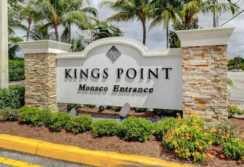 193 Saxony Delray Beach FL 33446