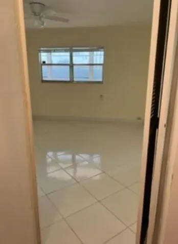 193 Saxony Delray Beach FL 33446