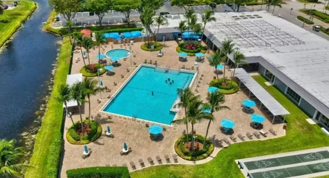 193 Saxony Delray Beach FL 33446