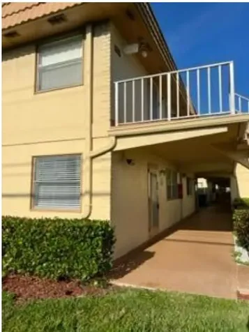 193 Saxony Delray Beach FL 33446