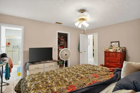 3053 Se Wake Road Port Saint Lucie FL 34984