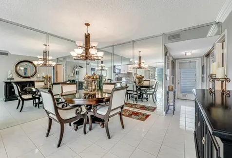 33 Abbey Lane Delray Beach FL 33446