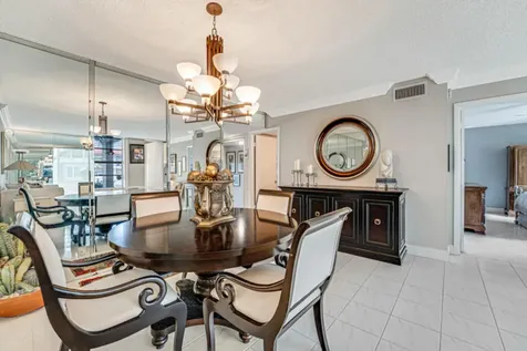 33 Abbey Lane Delray Beach FL 33446