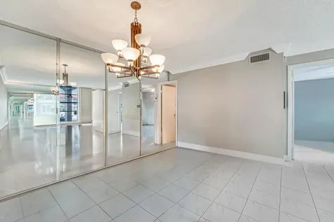 33 Abbey Lane Delray Beach FL 33446