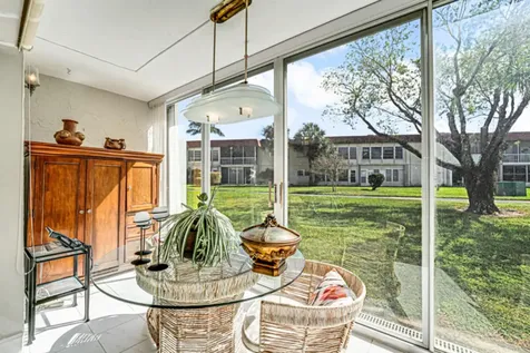 33 Abbey Lane Delray Beach FL 33446