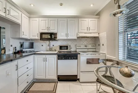 33 Abbey Lane Delray Beach FL 33446