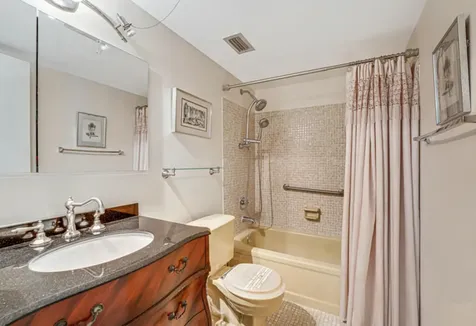 33 Abbey Lane Delray Beach FL 33446