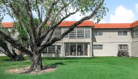 33 Abbey Lane Delray Beach FL 33446