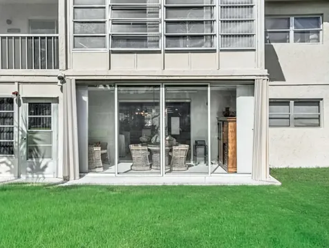 33 Abbey Lane Delray Beach FL 33446