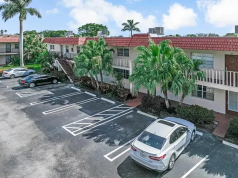33 Abbey Lane Delray Beach FL 33446