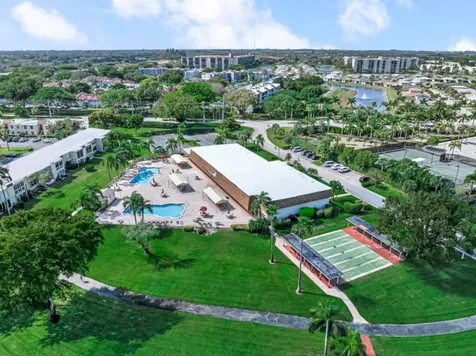 33 Abbey Lane Delray Beach FL 33446