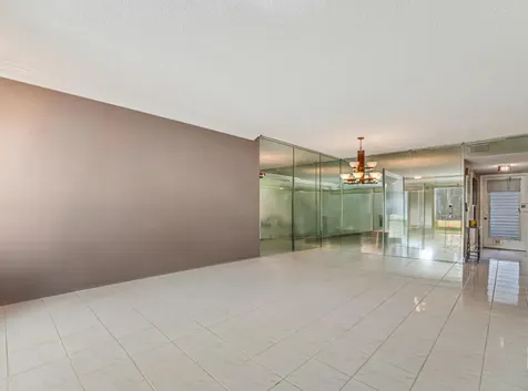 33 Abbey Lane Delray Beach FL 33446