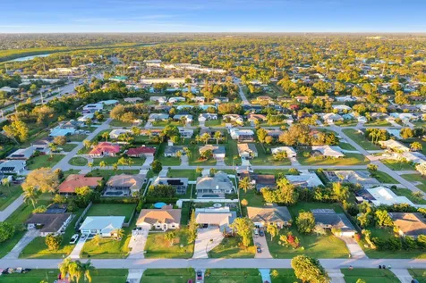 1149 Se Menores Avenue Port Saint Lucie FL 34952
