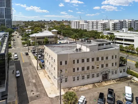 215 5th Street West Palm Beach FL 33401