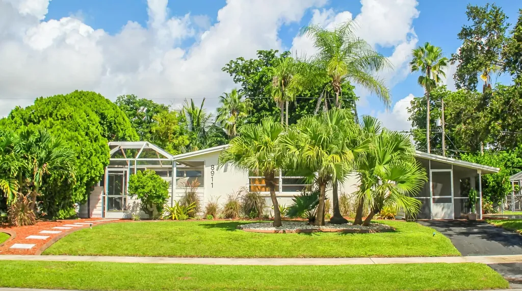 8911 Sw 197th Street Cutler Bay FL 33157
