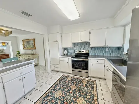8911 Sw 197th Street Cutler Bay FL 33157