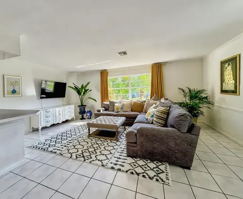 8911 Sw 197th Street Cutler Bay FL 33157