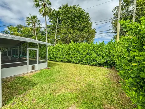 8911 Sw 197th Street Cutler Bay FL 33157