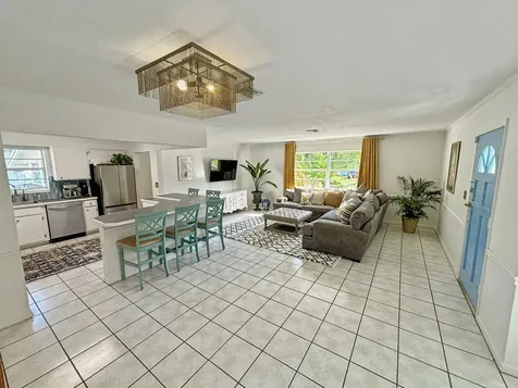 8911 Sw 197th Street Cutler Bay FL 33157
