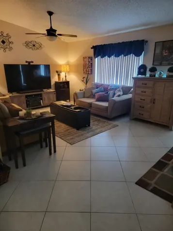 27 Vista Del Rio Boynton Beach FL 33426