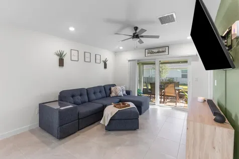 6309 Nw Leafmore Lane Port Saint Lucie FL 34987