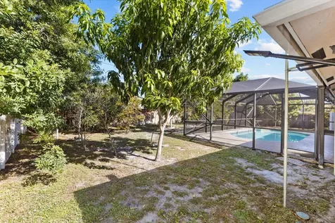 981 Sw Mccracken Avenue Avenue Port Saint Lucie FL 34953