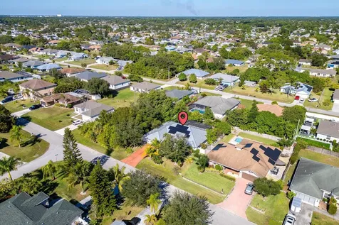 981 Sw Mccracken Avenue Avenue Port Saint Lucie FL 34953