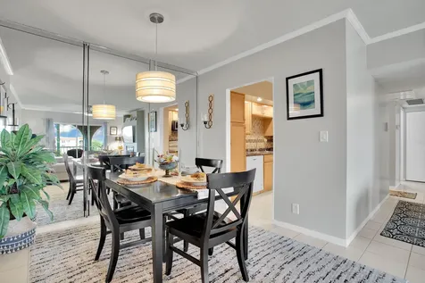 250 Ne 20th Street Boca Raton FL 33431