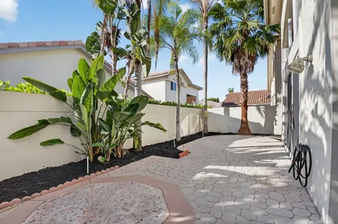 5309 Nw 26th Circle Boca Raton FL 33496