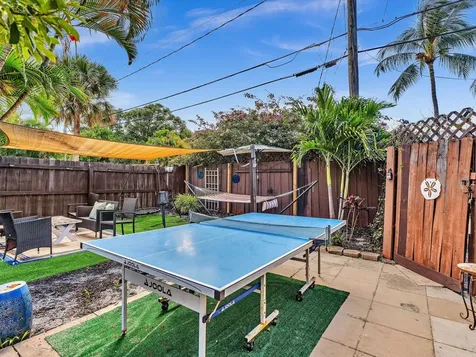 436 38th Street West Palm Beach FL 33407