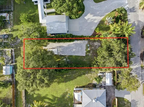 5028 SE Driftwood Avenue Stuart FL 34997