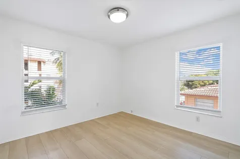2138 Sw 6th Street Miami FL 33135