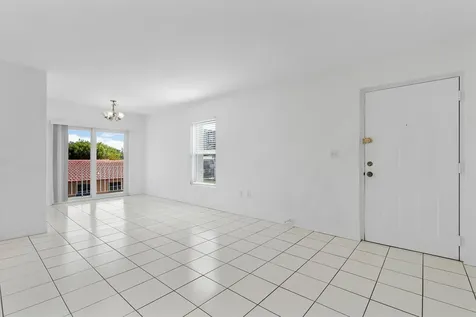 2138 Sw 6th Street Miami FL 33135