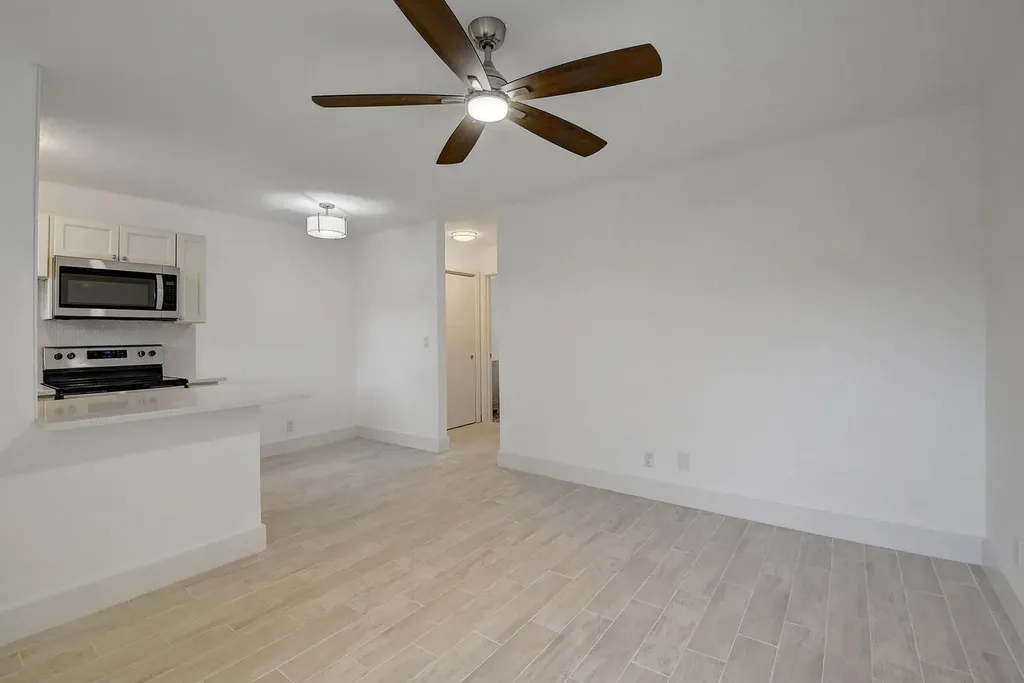 525 S Broadway Street Lantana FL 33462