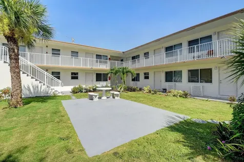 525 S Broadway Street Lantana FL 33462
