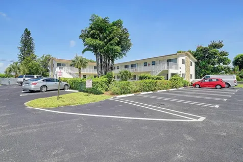 525 S Broadway Street Lantana FL 33462