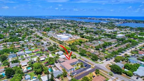 525 S Broadway Street Lantana FL 33462