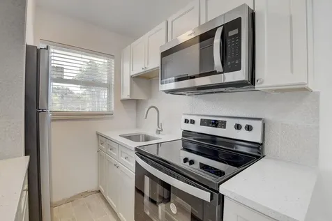 525 S Broadway Street Lantana FL 33462