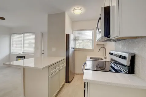 525 S Broadway Street Lantana FL 33462