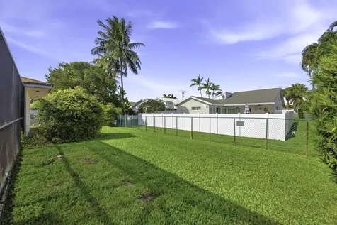 309 Se 4th Street Dania Beach FL 33004