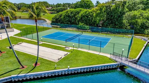 11811 Avenue Of The Pga Palm Beach Gardens FL 33418