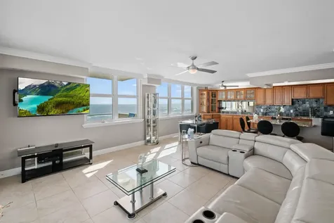 5440 N Ocean Drive Riviera Beach FL 33404