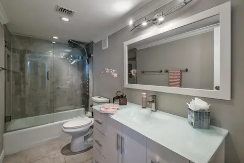 5440 N Ocean Drive Riviera Beach FL 33404