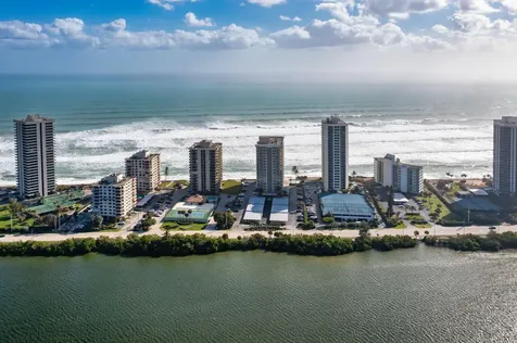5440 N Ocean Drive Riviera Beach FL 33404