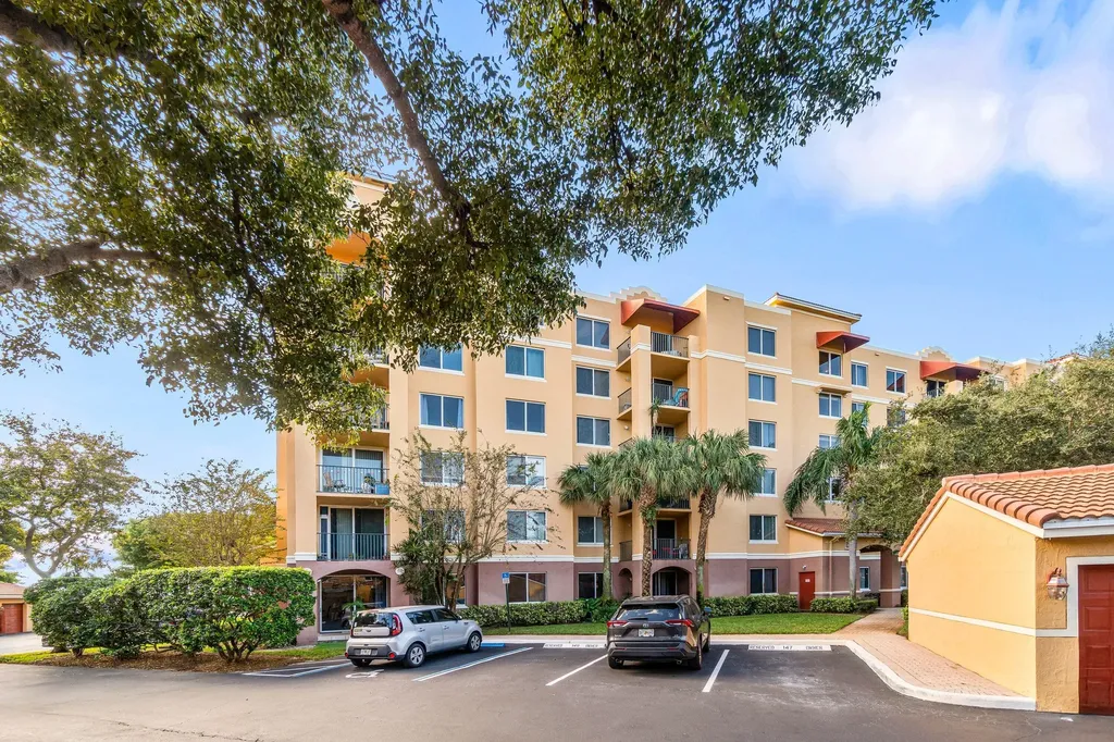 1000 Scotia Drive Hypoluxo FL 33462
