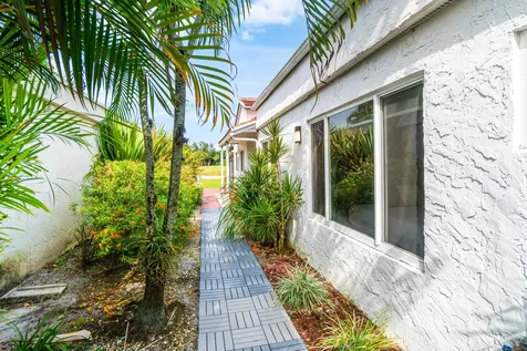 5695 Ainsley Court Boynton Beach FL 33437