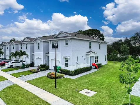 235 SE Woodbark Street Port Saint Lucie FL 34984